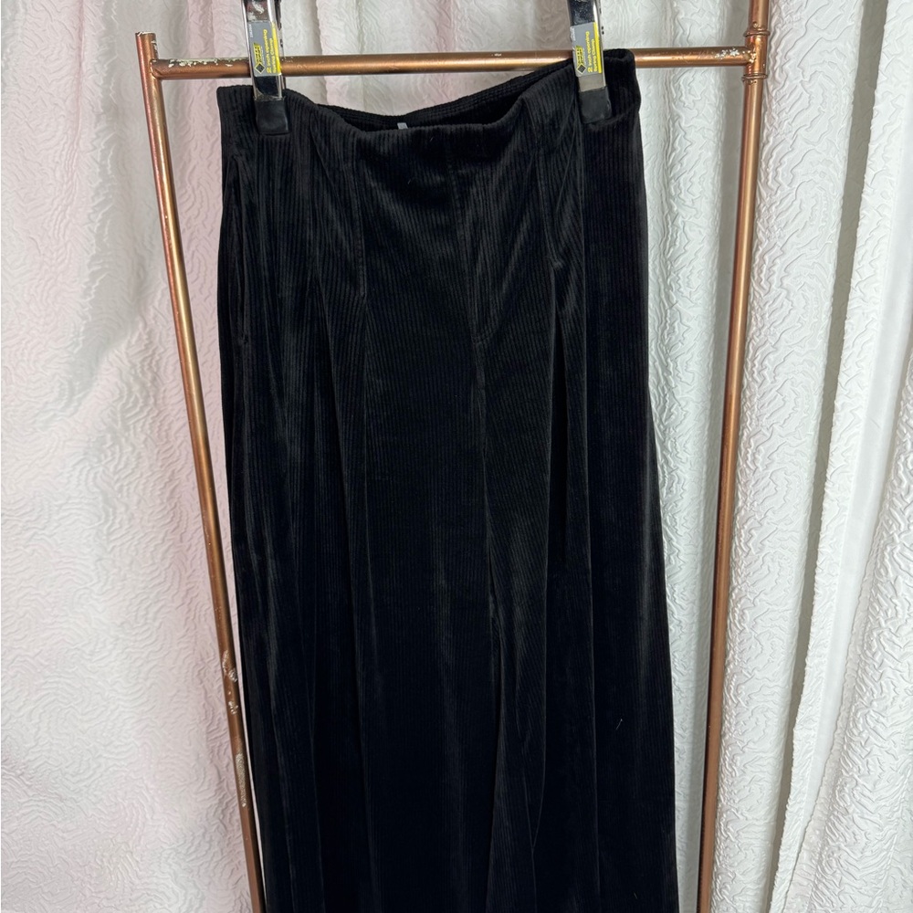HALARA Black Velvet Wide Leg Pants